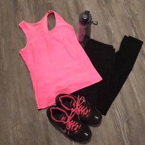 🌸 4 for $18 🌼 Workout tank